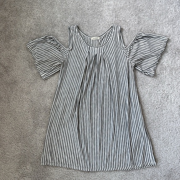 Max Studio Black and Cream Striped Top size M - Picture 4 of 8